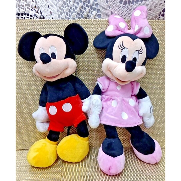 Mickey and Minnie Mouse 18 Inch Plush Set Timeless Disney Magic Collectables - Picture 10 of 13